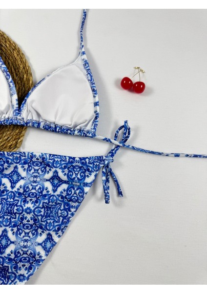 Mavi Desenli Üçgen Ipli Kadın Bikini Takımı fırsatları