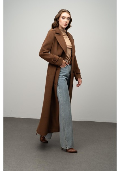 Apolet Detaylı Kruvaze Uzun Boy Kaban Tütün 3056