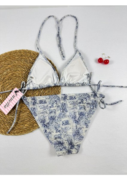 Leopar Desenli Mavi Renkli Üçgen Ipli Kadın Bikini Takımı modelleri