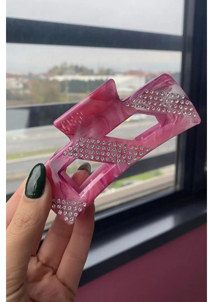Pembe Renk Taş Detaylı Kemik Mandal Toka