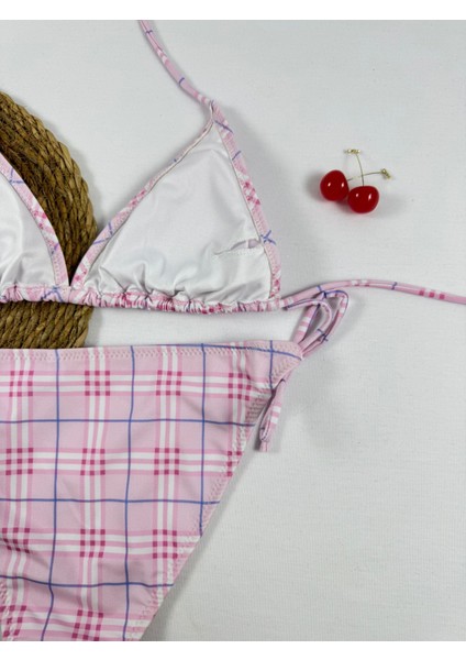 Pembe Ekose Çizgili Üçgen Ipli Kadın Bikini Takımı fırsatları