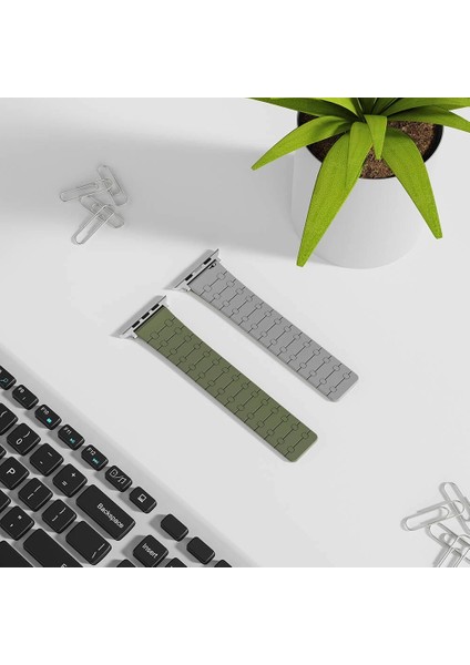 Apple Watch 7 41MM KRD-111 Çizgili Desenli Silikon Kordon modelleri