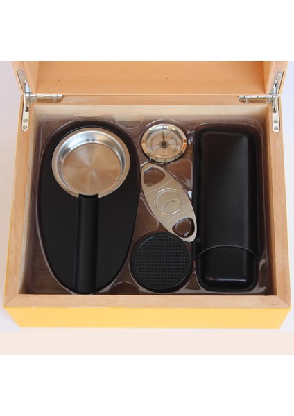 Sarı-Karbon Desenli Puro Humidor Seti fırsatları