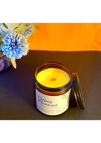 Dekoratif Hediyelik Daisy Flower: Papatya Kokulu Mum, Taze ve Yatıştırıcı Papatya Esansı Malzeme: Doğal Vegan Soya Wax 390 gr (Büyük Boy) indirimleri