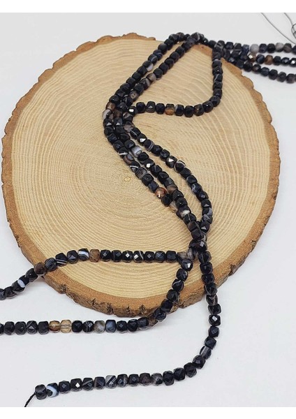 Akik Taşı Küp Şekilli Faset Kesim 4mm Dizi (55992) modelleri