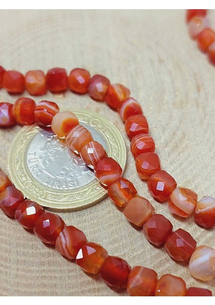 Akik Taşı Küp Şekilli Faset Kesim 4mm Dizi (55994) fiyatları