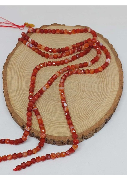 Akik Taşı Küp Şekilli Faset Kesim 4mm Dizi (55994) modelleri