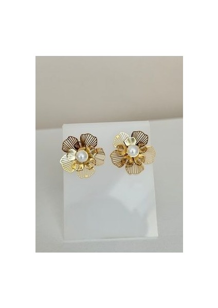 Ebru Çitak - Gold Çelik Inci Detaylı Vintage Çiçek Küpe