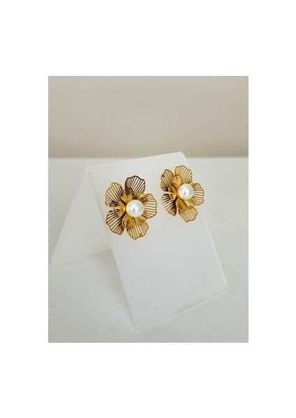 Ebru Çitak - Gold Çelik Inci Detaylı Vintage Çiçek Küpe modelleri