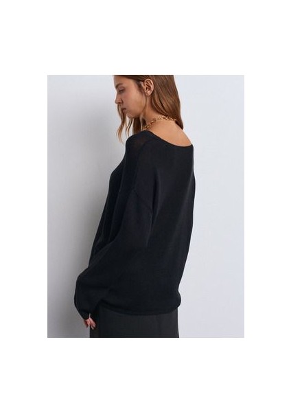 10706 Oval Yaka Yumuşak Dokulu Triko Kazak-Siyah fiyatları