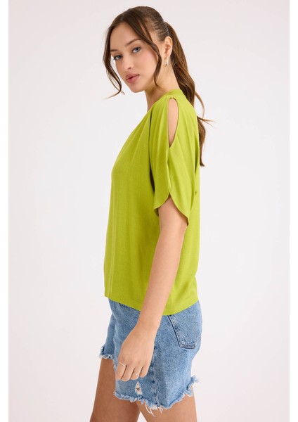 Hakim Yaka Kol Detaylı Keten Bluz fiyatları