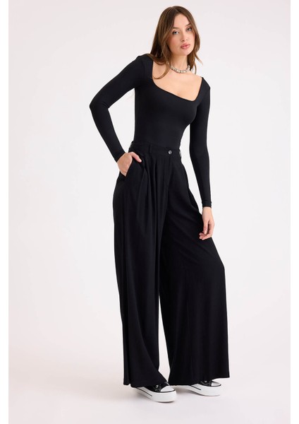 Pileli Geniş Paça Pantolon fırsatları