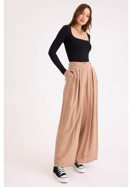 Pileli Geniş Paça Pantolon modelleri