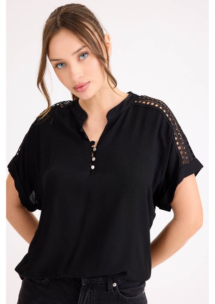 Omuz Kısmı Güpürlü Viskon Keten Bluz fiyatları
