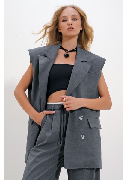 Kolsuz Vatkalı Ceket ve Palazzo Pantolon Takım