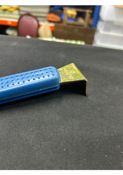 Kazıyıcılı Plastik Saplı El Demiri fırsatları