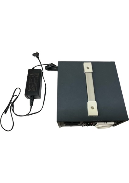 Taşınabilir Güç Kaynağı Çoklayıcı 300W Ev Karavan ve Doğa Için Ideal SCSKAMP300