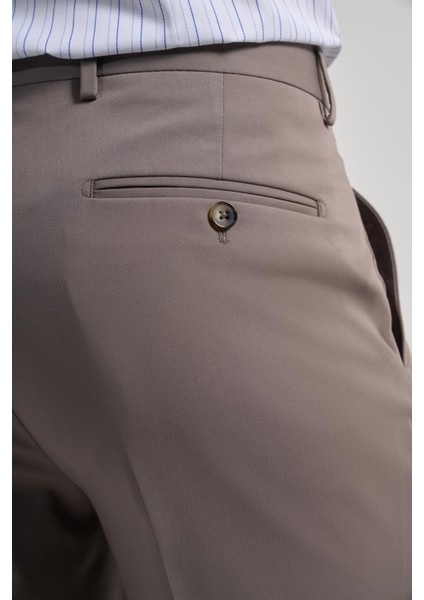 Sütlü Kahverengi Esnek Yandan Cepli Comfort Fit Classic Pantolon 1003250159 indirimleri