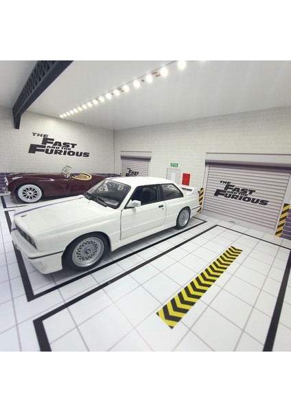 1:24 Ölçek Araçlar Için Ahşap LED Işıklı Akrilik Korumalı Araç Sergileme Standı / Diorama indirimleri