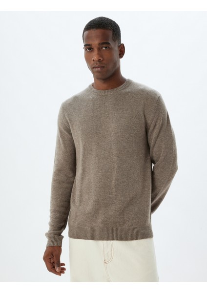 Triko Kazak Basic Bisiklet Yaka Viskon Yün Karışımlı modelleri