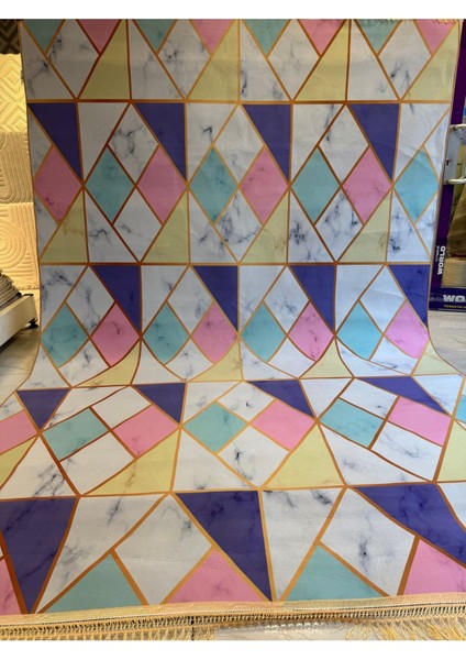 Dekoratif Yıkanabilir Halı Yeni Nesil Kaymaz Taban Salon Halısı Modern Pembe Geometrik Desenli