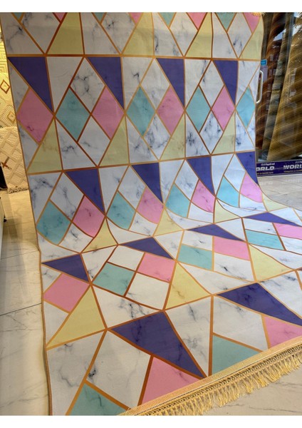 Dekoratif Yıkanabilir Halı Yeni Nesil Kaymaz Taban Salon Halısı Modern Pembe Geometrik Desenli