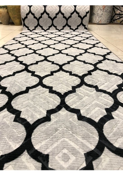 Kabartmalı Halı Dokusunda Jel Kaymaz Taban Yıkanabilir Kesme Yolluk Üst Kalite Siyah Beyaz Gri Desen