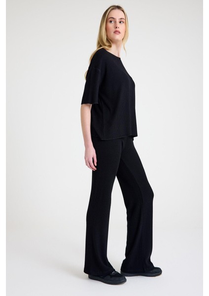 Cepsiz Bol Kesim Fitilli Dökümlü Ikili Tişört ve Pantolon Takımı fiyatları