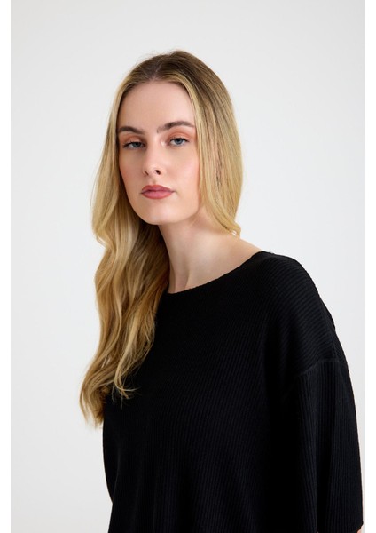 Cepsiz Bol Kesim Fitilli Dökümlü Ikili Tişört ve Pantolon Takımı modelleri