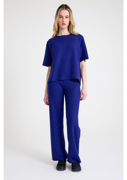 Cepsiz Bol Kesim Fitilli Dökümlü Ikili Tişört ve Pantolon Takımı