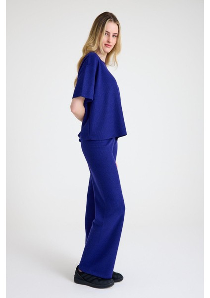 Cepsiz Bol Kesim Fitilli Dökümlü Ikili Tişört ve Pantolon Takımı modelleri