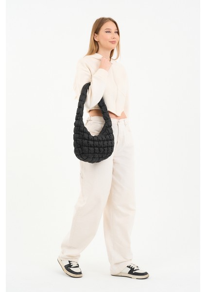 Cluody Bag Siyah Baget Kapitone / Quilted Bulut El Ve Omuz Çantası Boy:25 En: 35 Sap: 60 Cm fırsatları