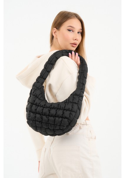 Cluody Bag Siyah Baget Kapitone / Quilted Bulut El Ve Omuz Çantası Boy:25 En: 35 Sap: 60 Cm