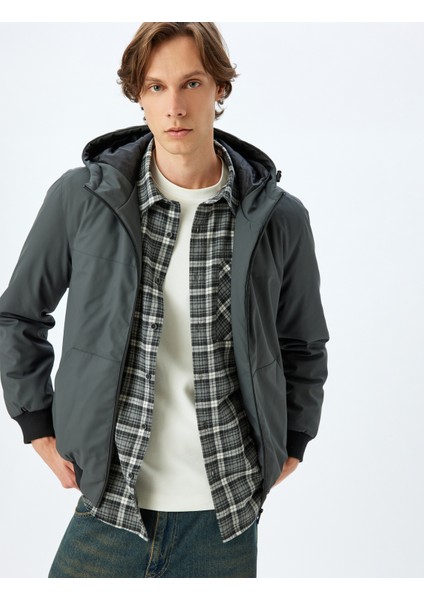 Mevsimlik Ceket Slim Fit Fermuarlı