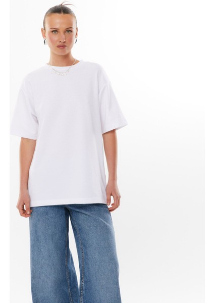 Bayan Basic Süprem Dokuma Relaxed %100 Organik Pamuk Beyaz T-Shirt fiyatları