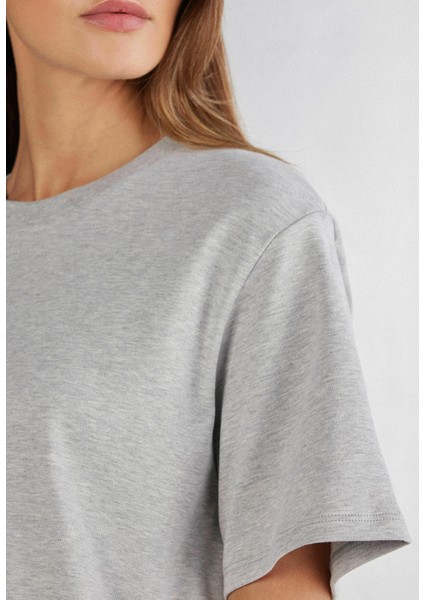 Bayan Basic Süprem Dokuma Relaxed %100 Organik Pamuk Beyaz T-Shirt fırsatları