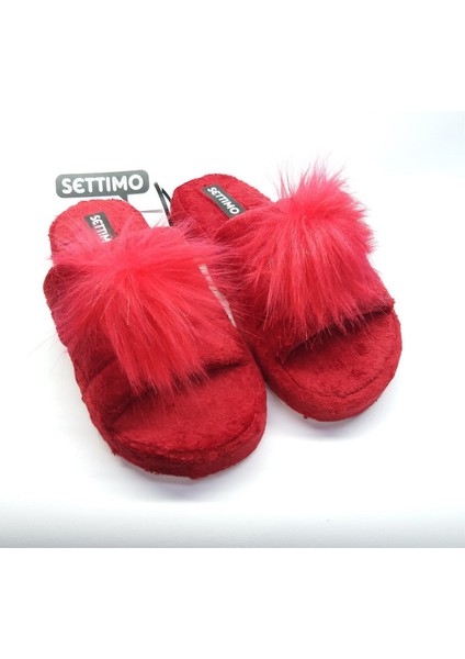 Kırmızı Peluş Ev Terliği