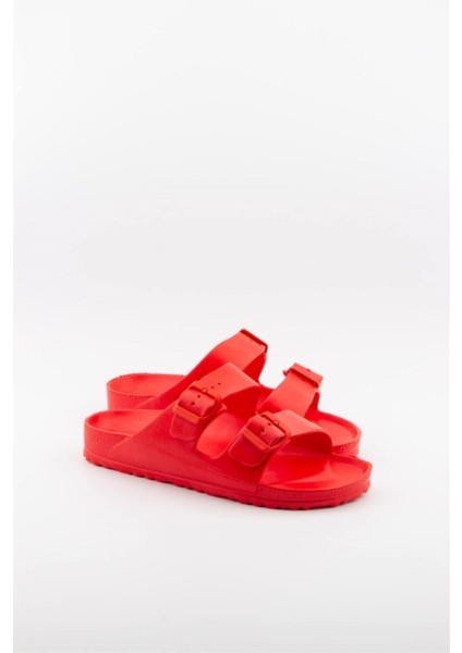 Kadın Kırmızı Çift Tokalı Terlik modelleri