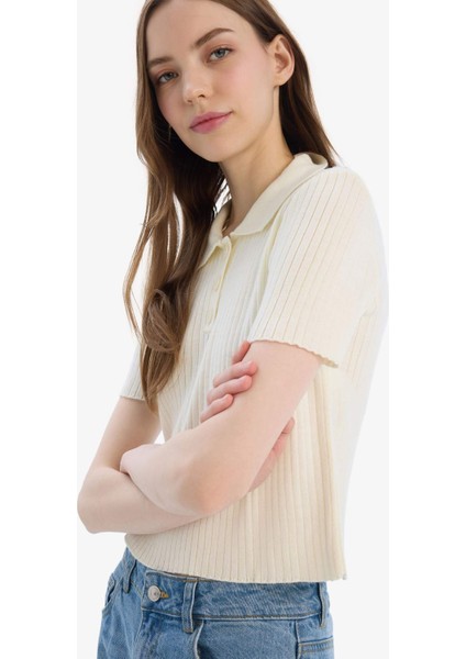 Slim Fit Dar Kesim Polo Yaka Kısa Kollu Triko Tişört N9752AZ25SP fırsatları