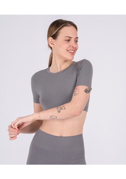 Flow Kısa Kol Crop Top