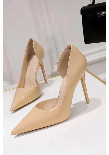 Kadın Nude Ten Rugan 8cm Ince Şeffaf Kapak Topuklu Stiletto Ayakkabı