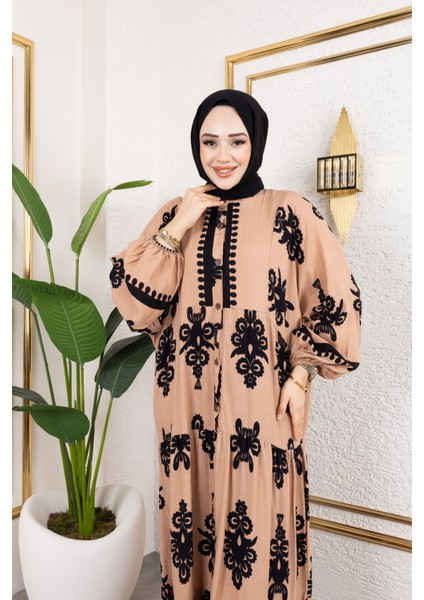 Kadın Tesettür Giyim Önü Düğmeli Hakim Yaka ve Büyük Battal Beden Balon Kol Dokuma Viskon Elbise modelleri