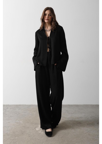 Önden Biyeli Bluz ve Pantolon Takım indirimleri