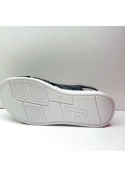 Kadın Deri ve Ortopedik Günlük Sandalet fırsatları