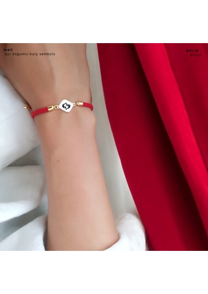 14 Ayar Plakalı Altın Özel Eşkenar Dörtgenli, Kırmızı Örgü Det Ayıyla Burçlar Sembolü Bileklik, Mistik ve Etkileyici Tasarımıyla Gençler ve Ergenler İçin Muazzam Bir Hediye! fiyatları