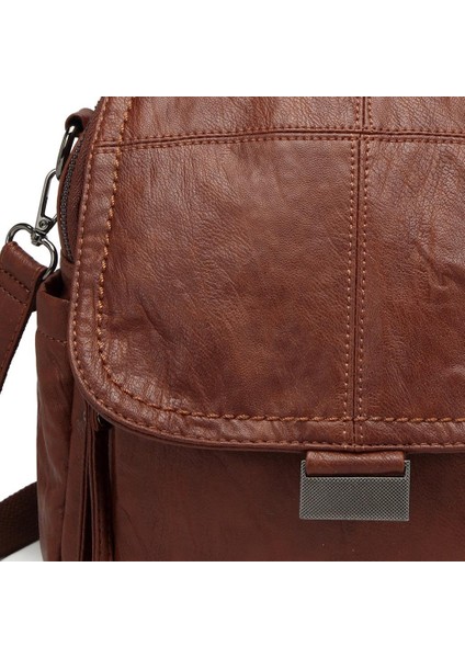 Yıkama Deri Sırt Askılı Kadın Çantası 21-K Barcelona 1908 fiyatları