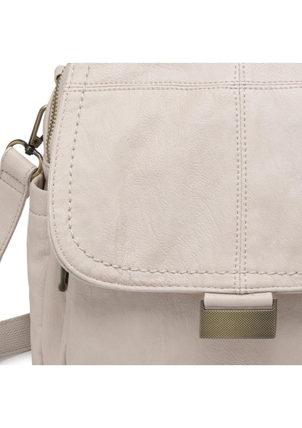 Yıkama Deri Sırt Askılı Kadın Çantası 21-K Barcelona 1908 fiyatları