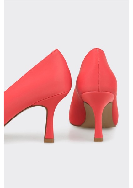 Kırmızı Kadın Stiletto fırsatları