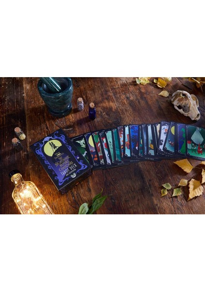 The Nightmare Before Christmas Tarot Deck And Guidebook - Abigail Larson