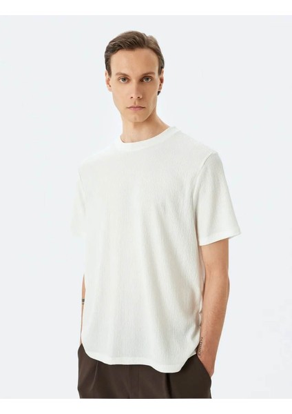 Bisiklet Yaka Kısa Kollu Ekru Erkek T-Shirt 5SAM10065HK